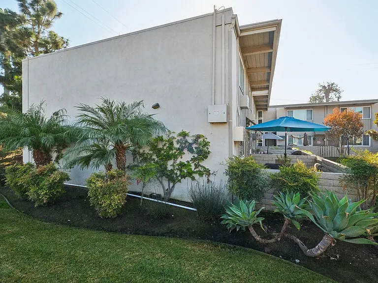The Cliffs Apartments — Photo 27