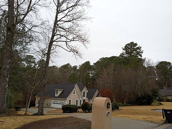 2nd image of 6961 Wethersfield Rd