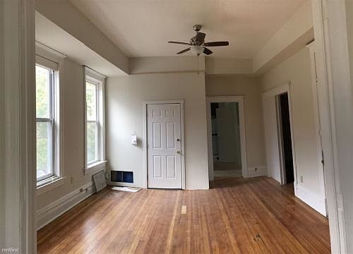 4th image of 2524 W Fullerton Ave #2FRONT