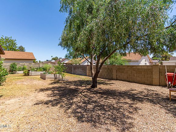 3rd image of 5613 W Cholla Street
