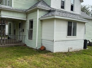 1126 James St, Carthage, MO 64836