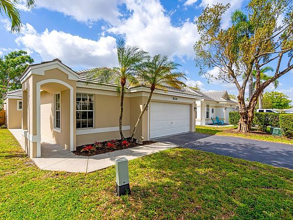 3rd image of 9334 Arborwood Circle