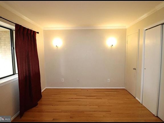 5th image of 3026 Gentain Ct NE #3026