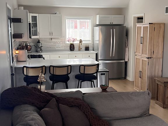 3rd image of 304 Dell Park Ave