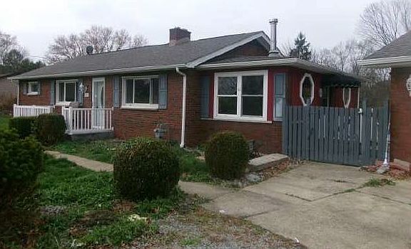 2nd image of 2515 Willowhurst Cir