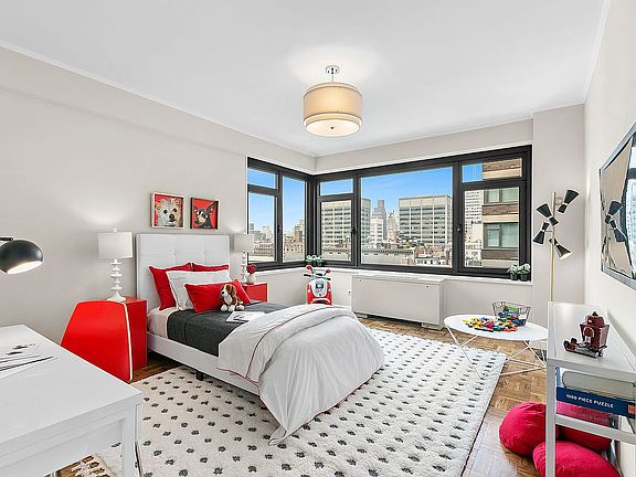 5th image of 160 E 65th St APT 15C