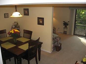 2nd image of 2563 Chatham Woods Dr SE