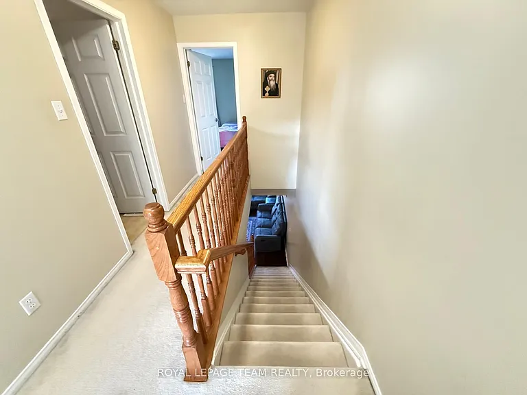 390 Crownridge Dr — Photo 12