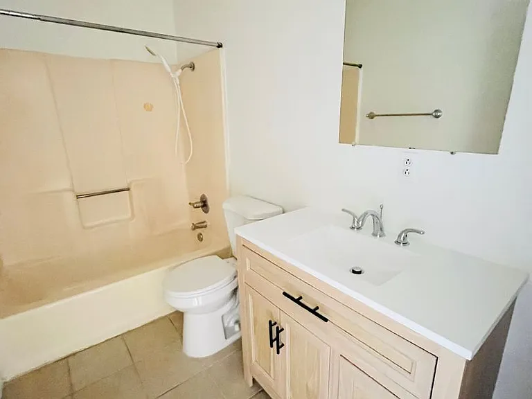 2572 W Main St — Photo 7