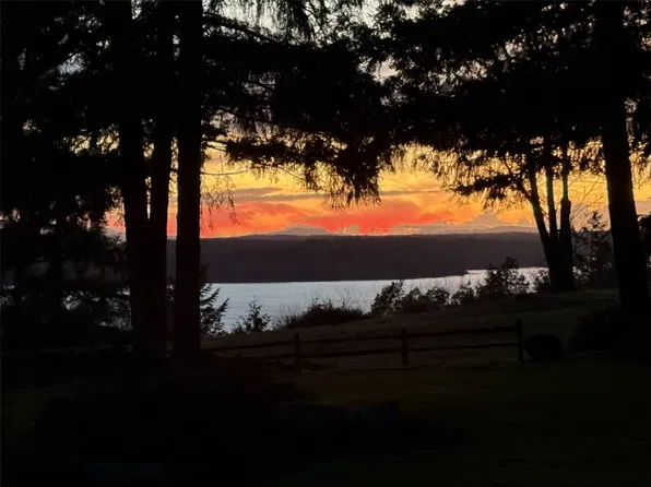 801 Jewil Drive, Fox Island, WA 98333