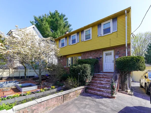 356 Quarry St, Quincy, MA 02169