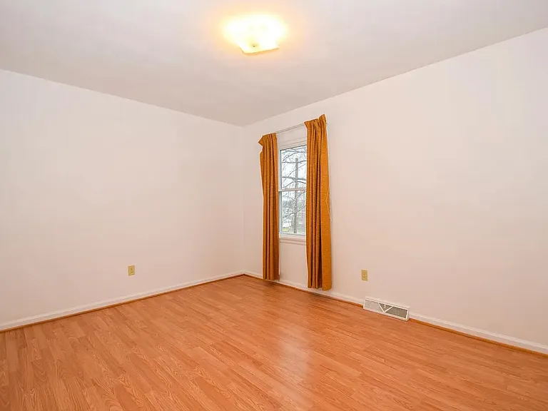 5515 Lynn Dell Rd — Photo 7