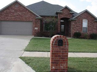 11767 E Creek Ln, Farmington, AR 72730