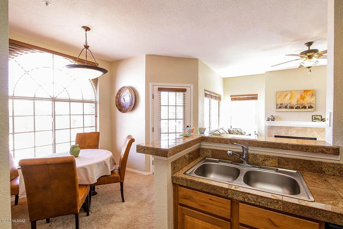 Building Photo - 1500 E Pusch Wilderness Dr #13204