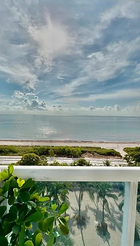 9201 Collins Ave #826 Photo 1