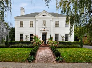 3223 NE Us Grant Pl, Portland, OR 97212 | Zillow