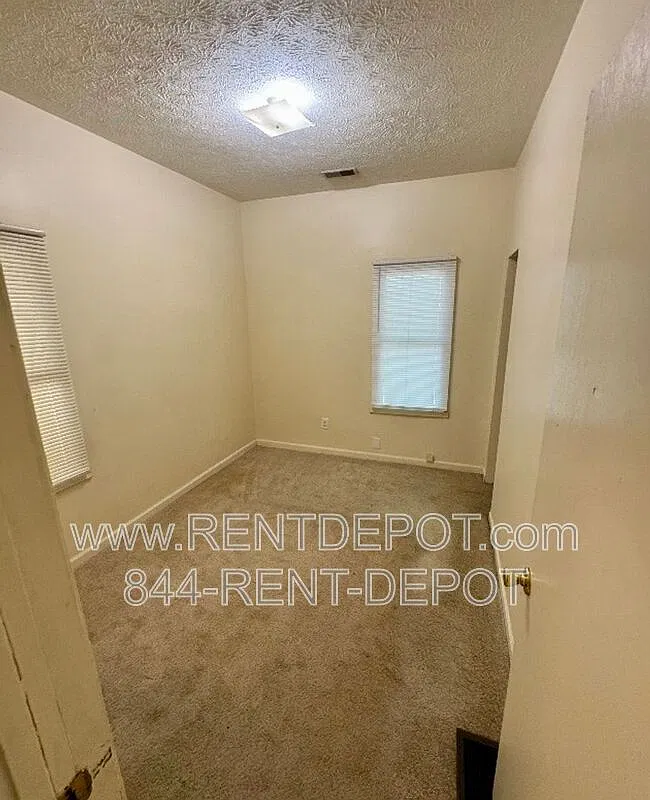 2 bed, 1.0 bath, 630 sqft, $850 — Photo 3