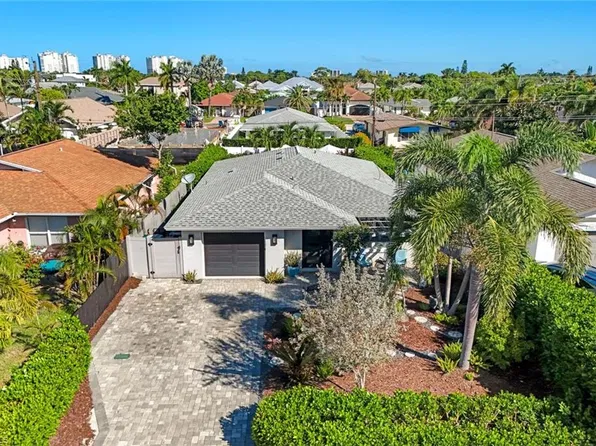 537 104th AVE N, NAPLES, FL 34108
