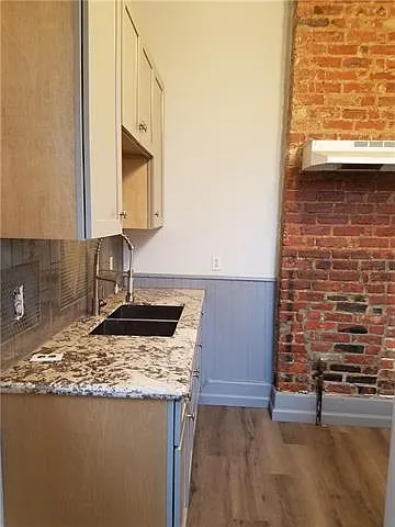 921 N Miro St — Photo 7