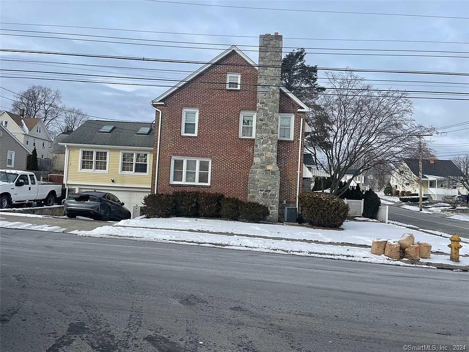 2nd image of 1095 Wayne Street