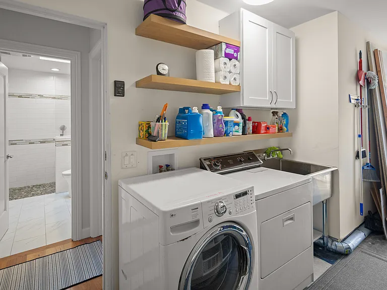 1040 Alameda Blvd — Photo 34