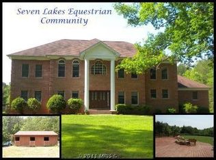 7 Secretariat Dr, Stafford, VA 22556