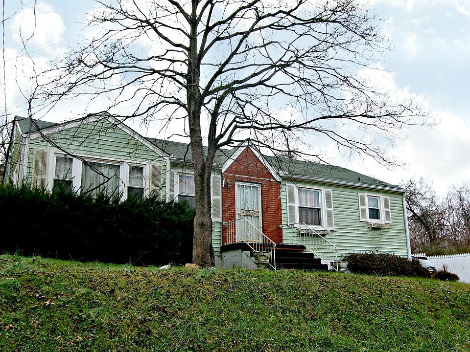 1st image of 715 Ben Hur Ave