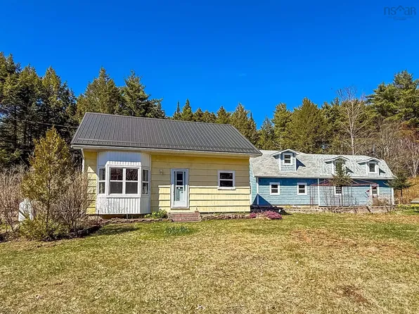 13126 Highway 3, Upper Lahave, NS B4V 7C6