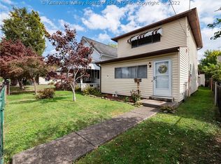 456 17th St, Dunbar, WV 25064