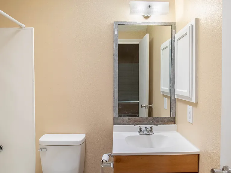 623 Paula Pl — Photo 8