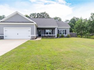 14 Belmont Dr, Fort Mitchell, AL 36856