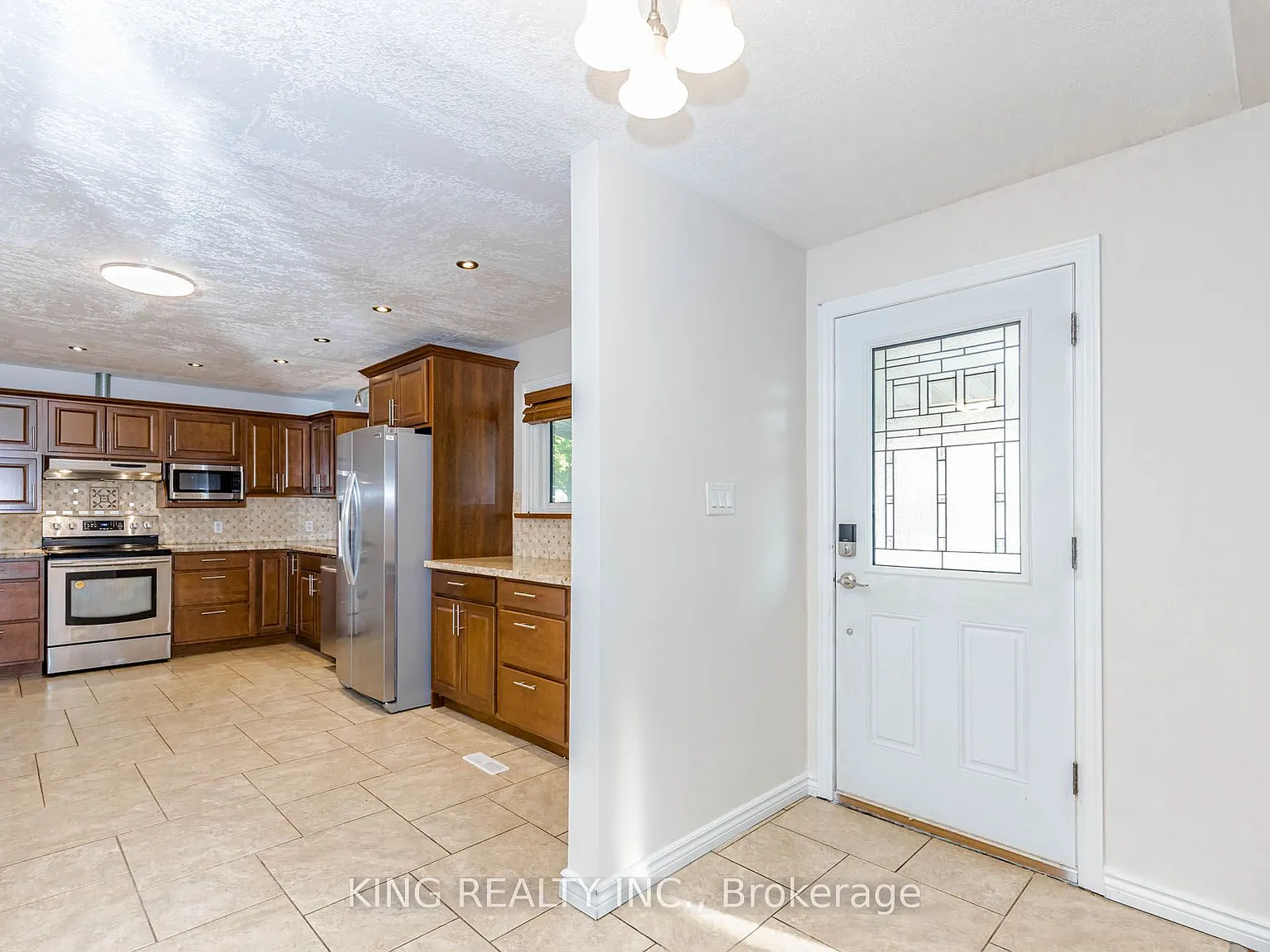 3 bed, $2,700 — Photo 4