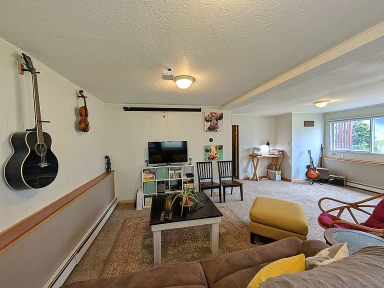 8221 Birch Ln — Photo 24