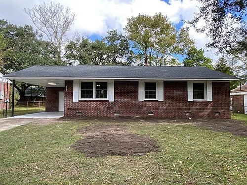 2708 Busch Ave Photo 1