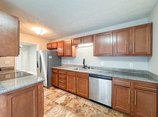 4467 Habersham Ln N, Cleveland, OH