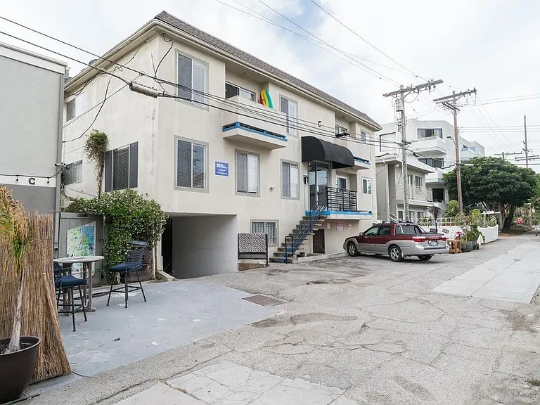 112 Catamaran St #3 — Photo 5