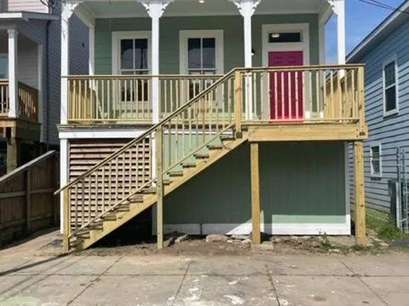 1119 31st St #A, Galveston, TX 77550