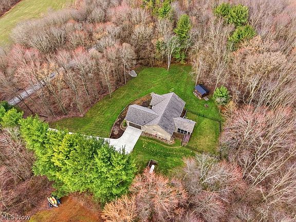 4th image of 4293 Legend Rd NW