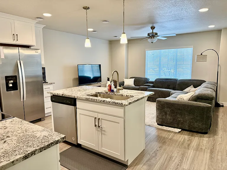 1171 S 750 W — Photo 30