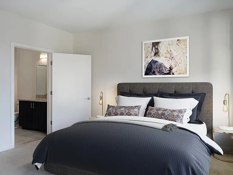Bedrooms with access to private bathroom