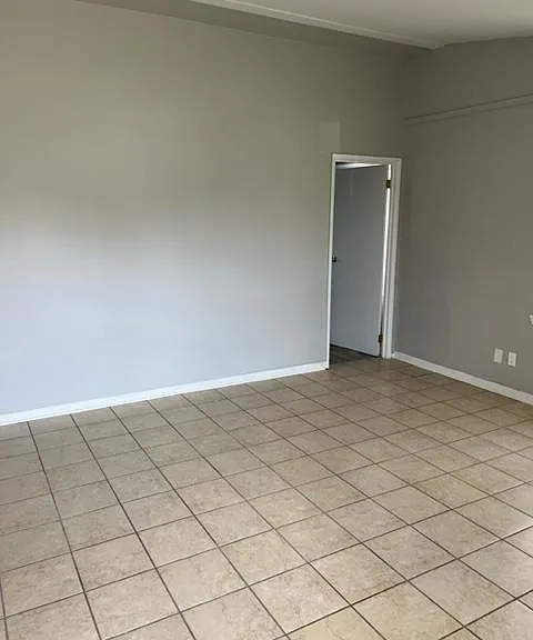 3208 Darwood Dr — Photo 2
