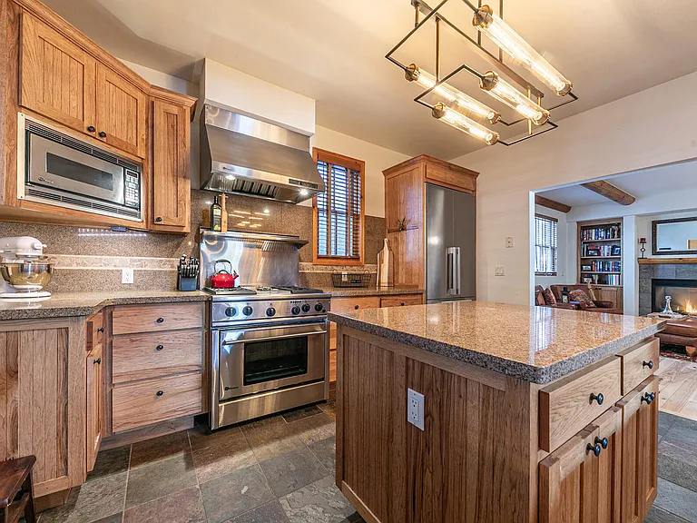 12326 Fairway Dr — Photo 7
