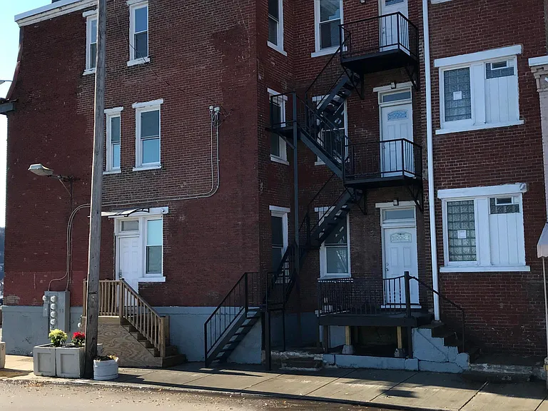 44 Gist St #2B — Photo 6