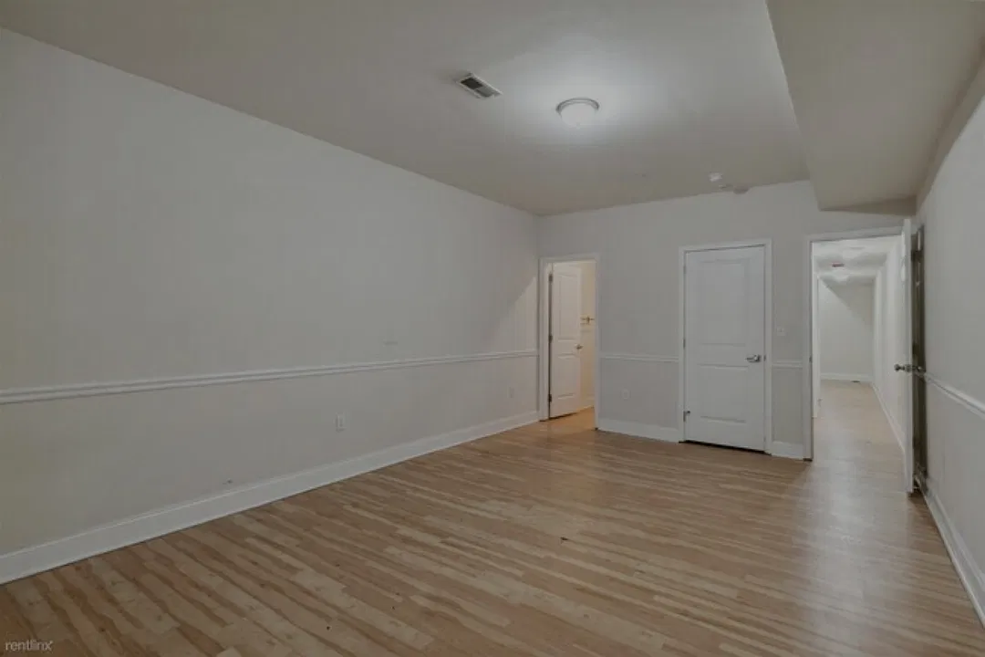 4 bed, $1,750 — Photo 4