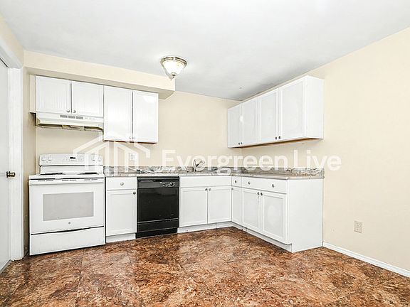 5th image of 8305 Mount Carmel St