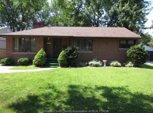 3277 Dominion Blvd, Windsor, ON N9E 2N6