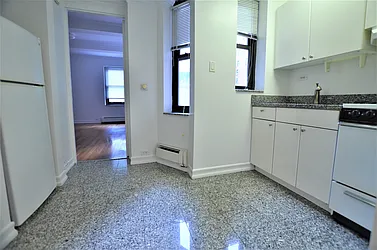 Rented by Manhattan Realty Group