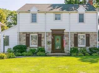 155 Biltmore Dr, Rochester, NY 14617