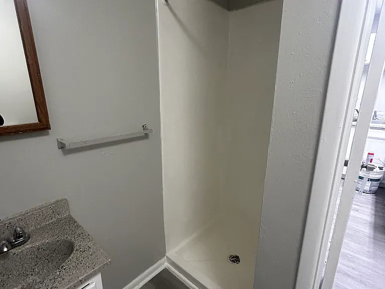 Oakridge Apts — Photo 2