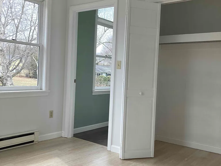 320 Leslie Dr — Photo 20